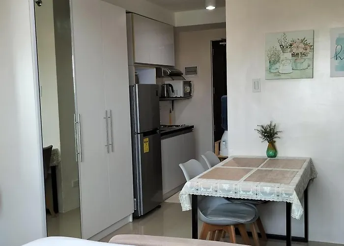 3 Spacious 24sqm With Pool Near Sm & Ayala *