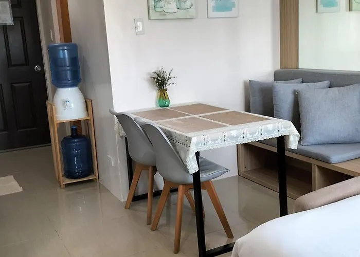 Aparthotel 3 Spacious 24sqm With Pool Near Sm & Ayala *