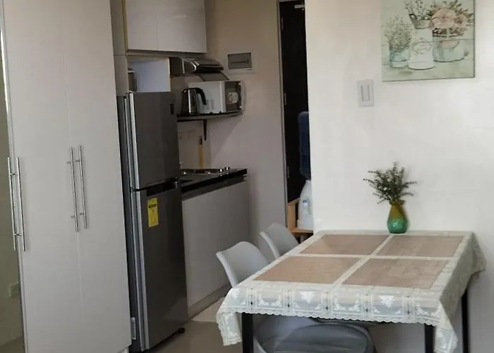 3 Spacious 24sqm With Pool Near Sm & Ayala *